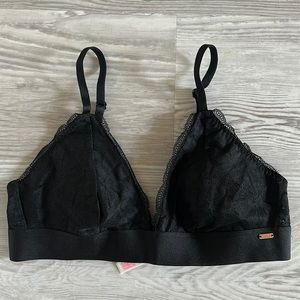 NWT Victoria’s Secret Lace Triangle Bralette